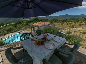 Villa | Dining