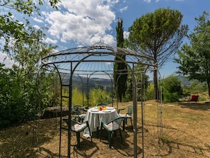 Villa | Dining