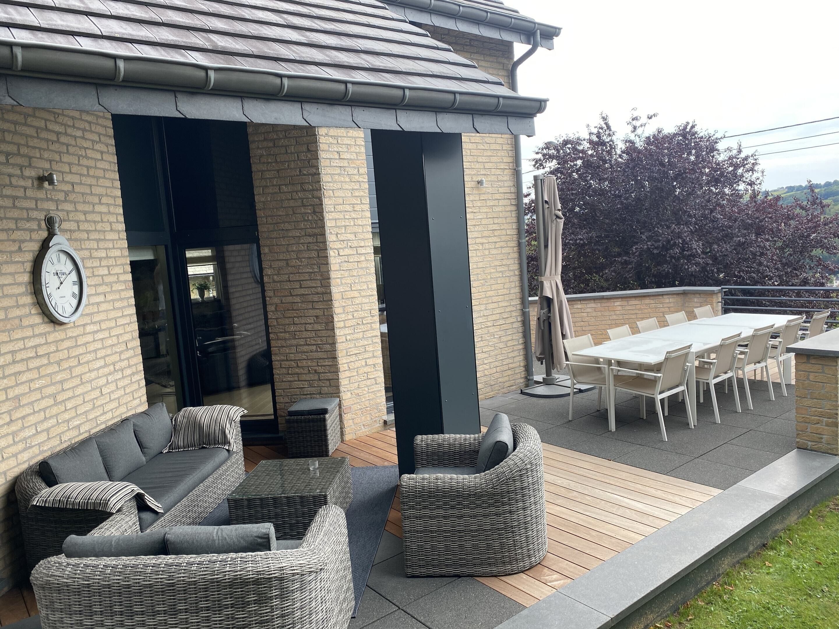 House | Balcony