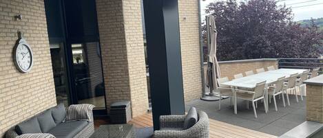 House | Balcony