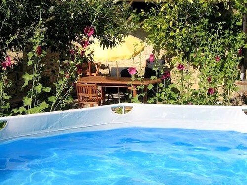 Cozy Holiday Home in Torresina Italy With Private Pool
