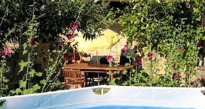 Cozy Holiday Home in Torresina Italy With Private Pool