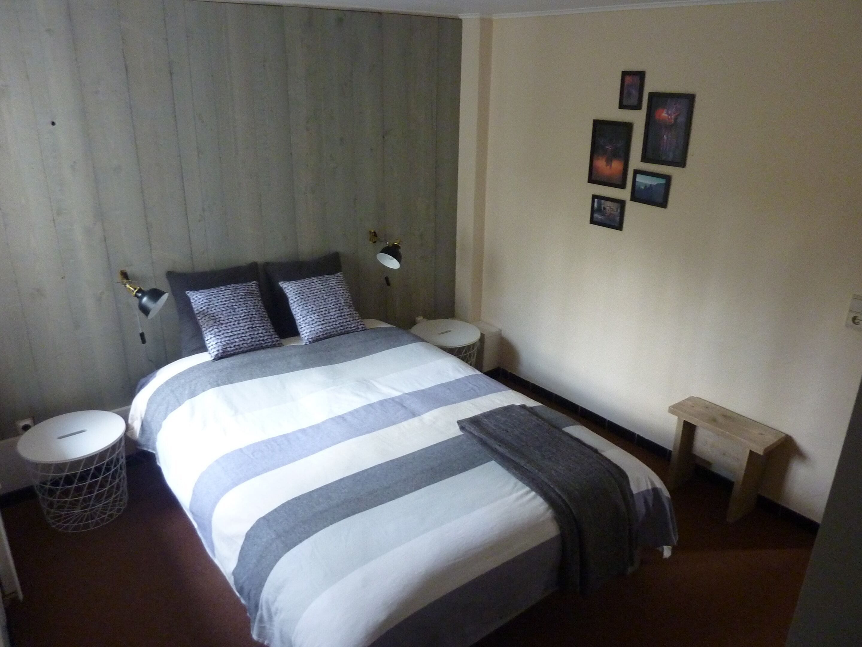 1 chambre, ameublement personnalisé, draps fournis