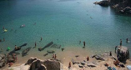 Villa in Lonnano With Pool