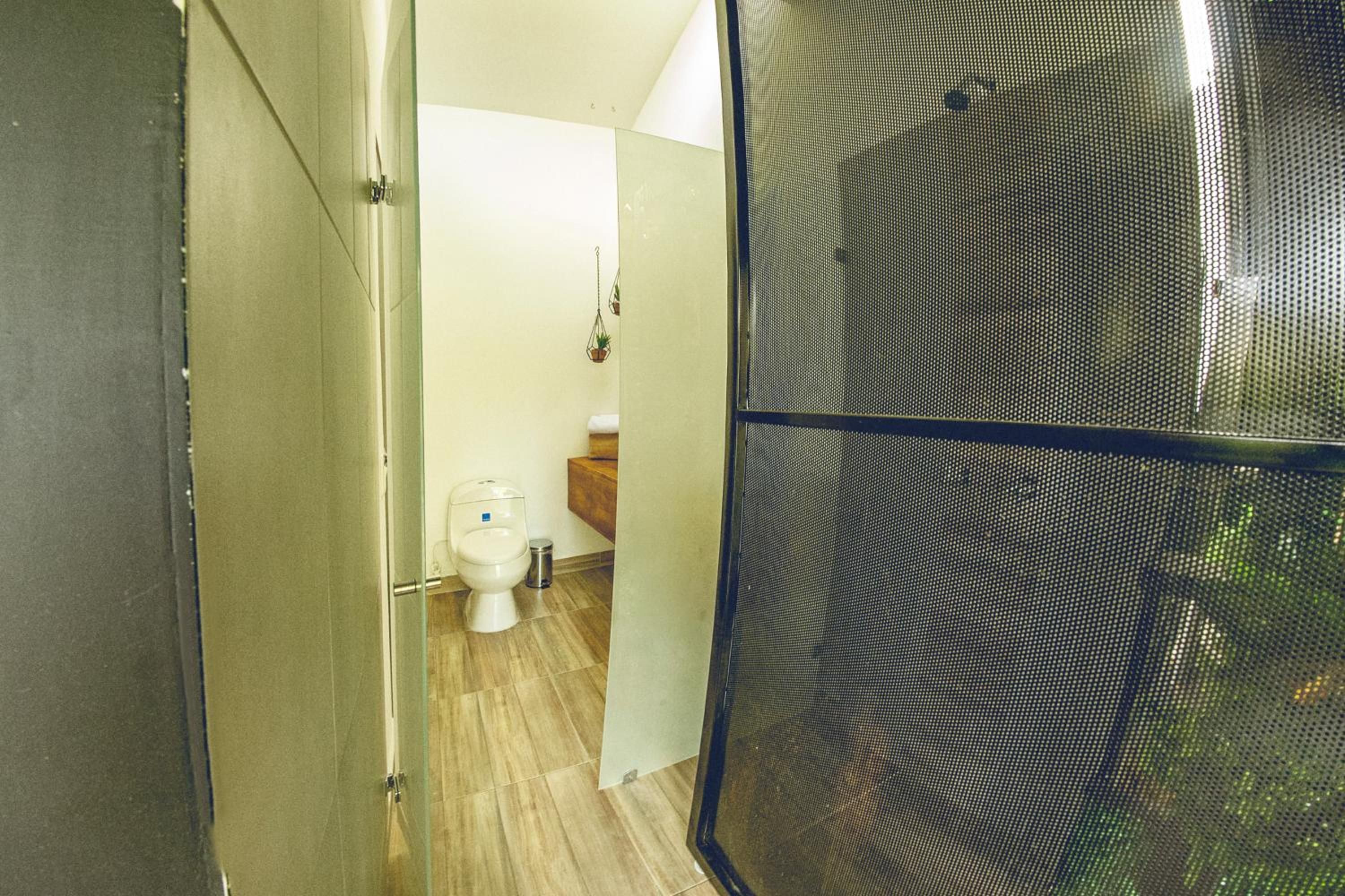Shower, towels