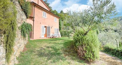 Spacious Holiday Home in Lamporecchio With Pool