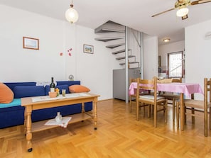 Apartment | Dining