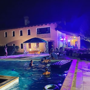 Piscine extérieure