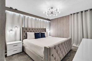 5 Schlafzimmer, Bügeleisen/Bügelbrett, Reisekinderbett, WLAN
