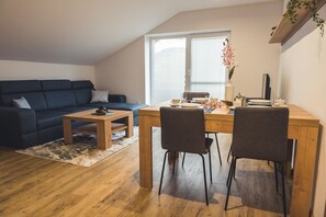 Apartamento exclusivo | Zona de estar | Una televisión de pantalla plana