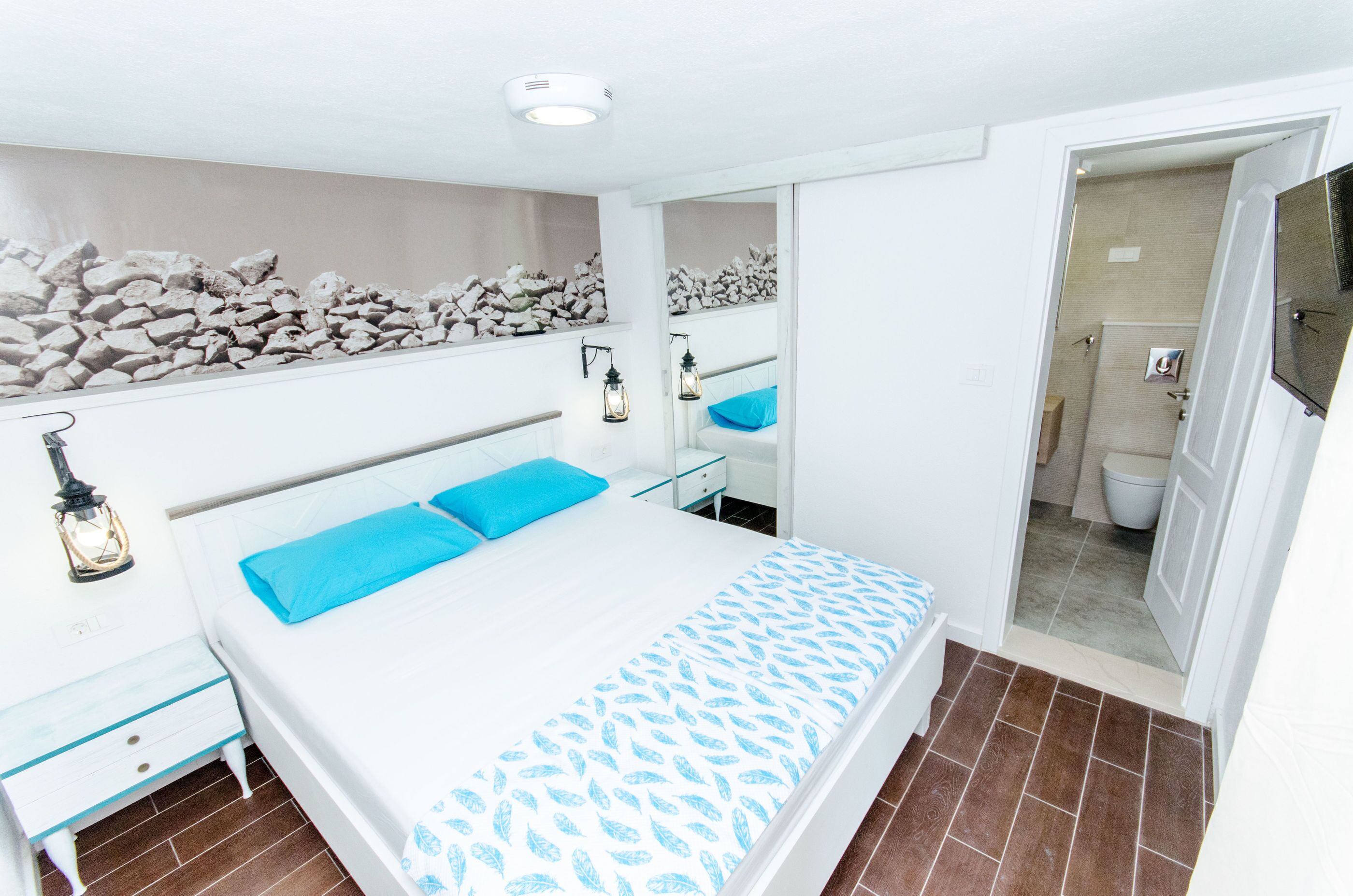 In-room safe, iron/ironing board, free WiFi