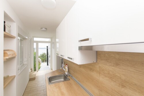 House Anica