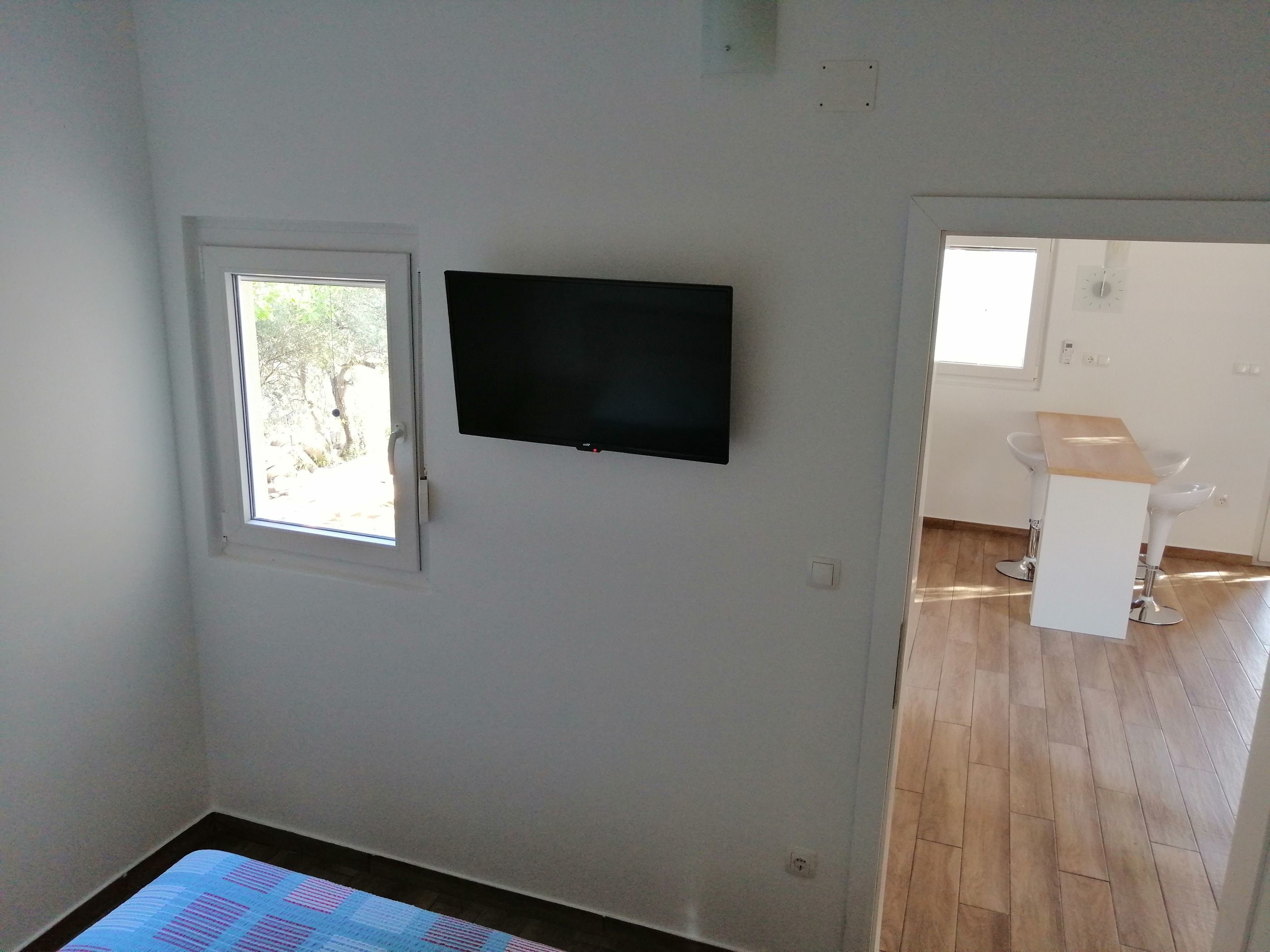 Bügeleisen/Bügelbrett, kostenloses WLAN