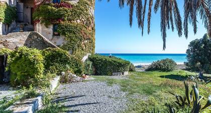 Romantic Beachfront Getaway