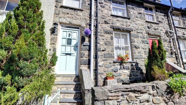 House | Exterior - Tranquil Holiday Home in Dolgellau near Zip World (Dolgellau)