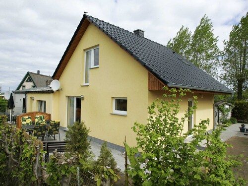 Spacious Cottage in Börgerende Germany near Baltic Sea Beach