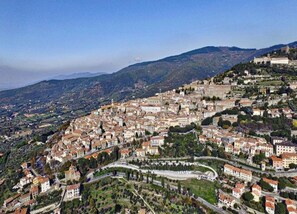 فيلا | الإطلالة من المنشأة