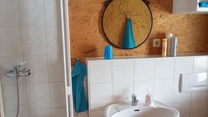 Unclassified image, 4 of 20, button - Vogue Apartment in Kühlungsborn near Beach (Kuehlungsborn)