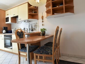 Apartment | Dining - Lovely Apartment in Rerik near Baltic Sea Beach (Rerik)