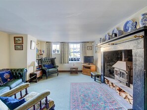 Ferienhaus | Wohnzimmer | Kamin, DVD-Player
