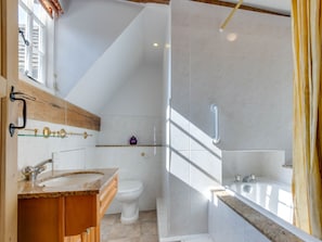 Vòi sen/bồn tắm kết hợp, khăn tắm 