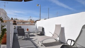 House | Balcony - Pittoresque House With Character in Centre Fuseta Near the Sea (Olhao)