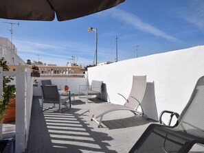 House | Balcony - Pittoresque House With Character in Centre Fuseta Near the Sea (Olhao)