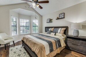 3 habitaciones, tabla de planchar con plancha y wifi gratis