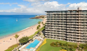 Am Strand, Liegestühle, Strandtücher