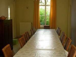 Dining - Lovely Holiday Home in Chimay With Terrace (Sivry-Rance)