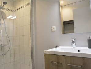 House | Bathroom - Luxurious Holiday Home in Hamoir With Terrace (Hamoir)
