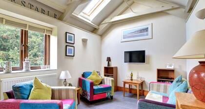 Bright Holiday Home With Pleasant Garden and Comfortable Interior in Dunmere