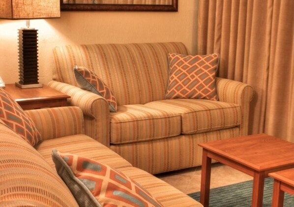 Televisión, reproductor de DVD y libros