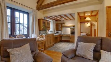 Fireplace, DVD player