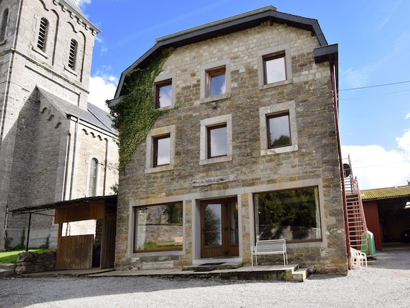 House | Exterior