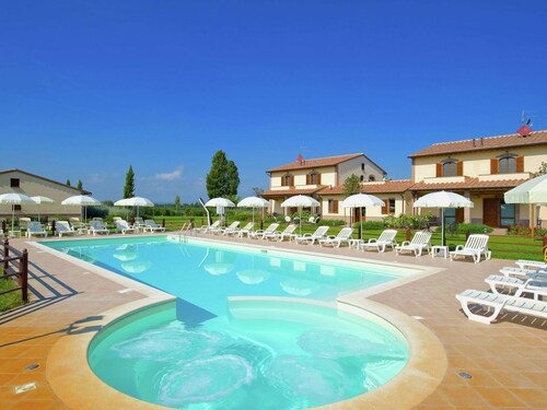 Villa in Cannara With Pool Near Assisi