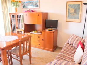 House | Dining - Holiday Home in Lazise Near Lake Garda (Lazise)
