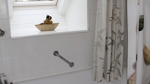 Apartment | Badezimmer
