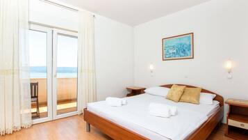 Apartment | 2 bedrooms, individually furnished, bed sheets