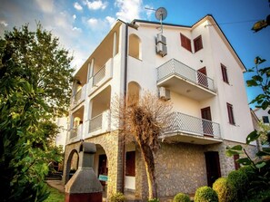 Apartment | Exterior