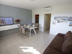 House | Dining