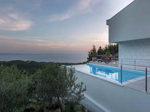Pool - Stunning Views Hill Side Villa With Infinity Pool & Indoor Floor Aquarium (Makarska)