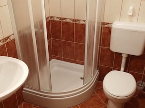 Apartment | Bathroom