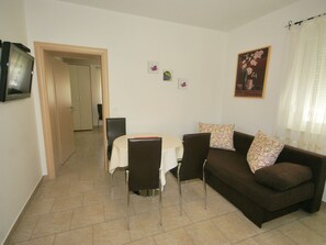 Apartment | Living room