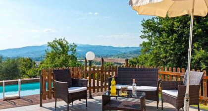 Countryside Holiday Home in Arezzo