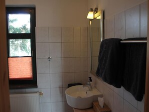 Apartment | Badezimmer