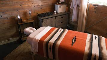 Behandlingsrom for par, kroppsbehandlinger og aromaterapi