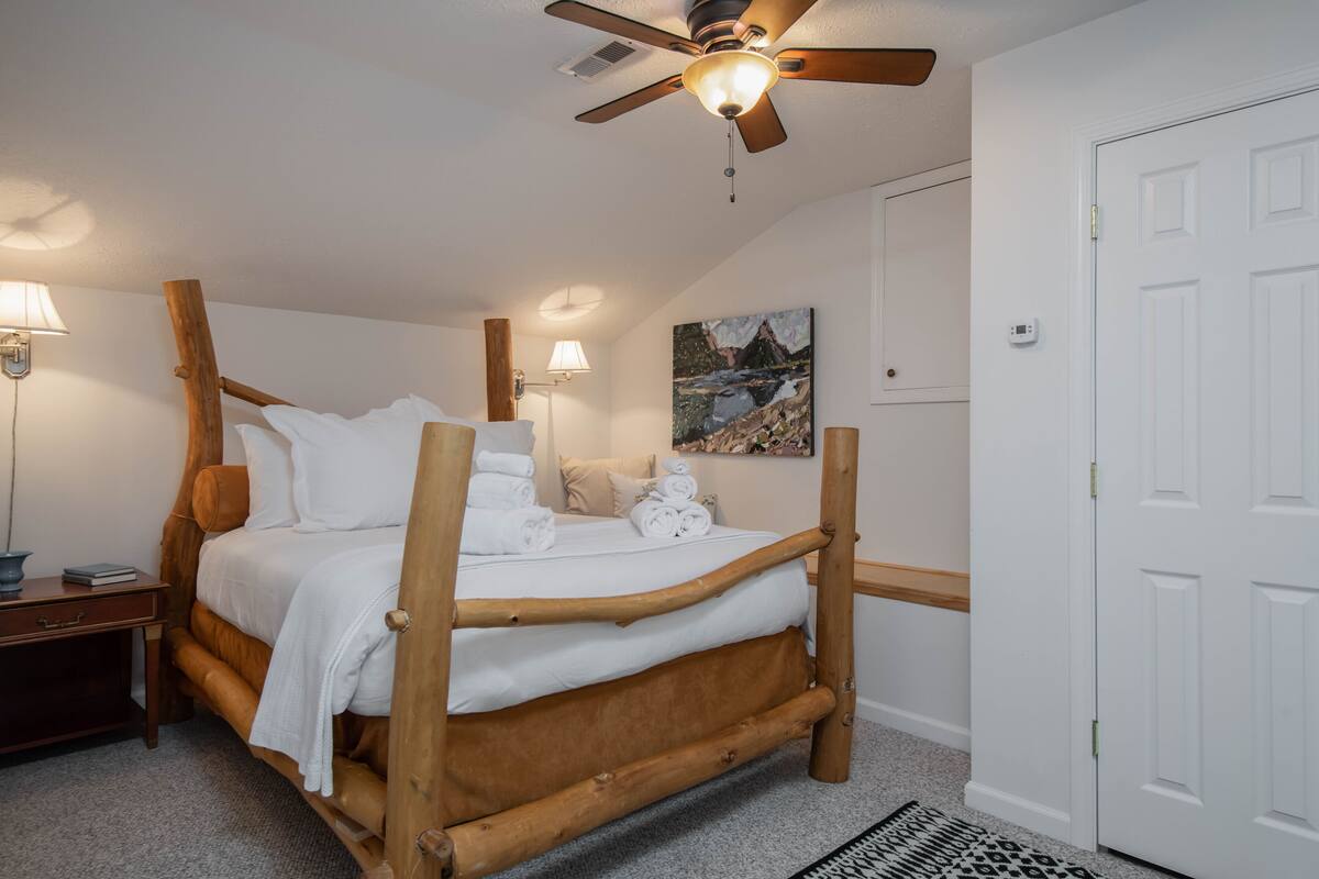 The Farmhouse Loft