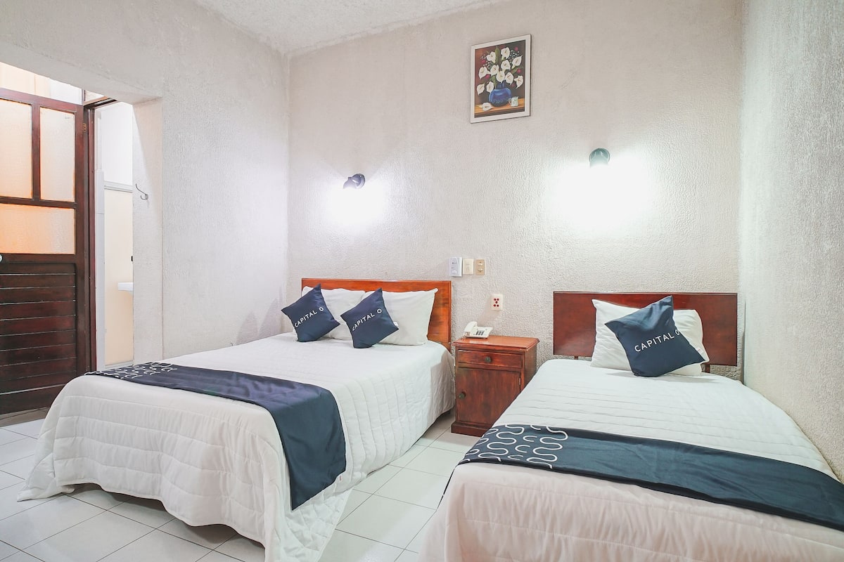 Standard Triple Room | Iron/ironing board, free WiFi, bed sheets