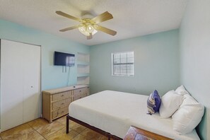 2 chambres, fer et planche à repasser, accès à Internet, literie fournie